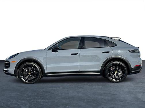 2022 Porsche Cayenne Turbo GT