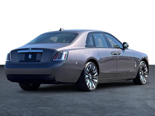 Anthracite 2025 Rolls-Royce Ghost
