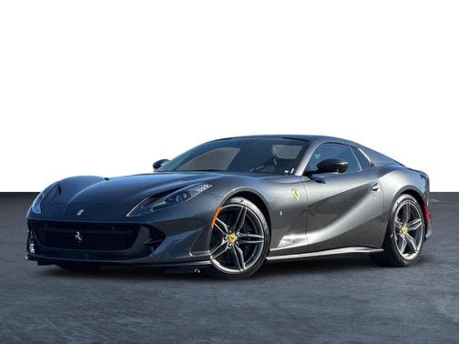 2022 Ferrari 812 GTS Base