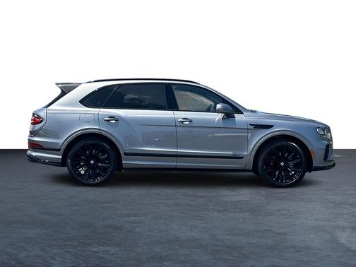 Hallmark 2022 Bentley Bentayga Speed