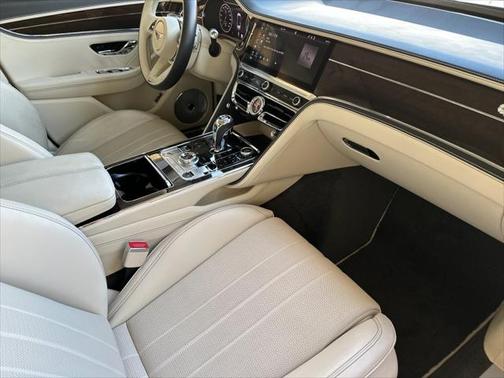 2021 Bentley Flying Spur V8