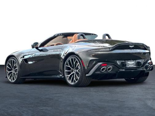 2026 Aston Martin Vantage Base