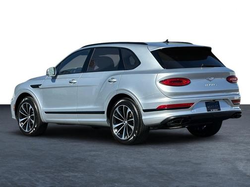 2025 Bentley Bentayga V8