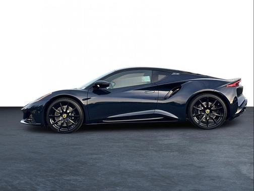 2025 Lotus Emira V6