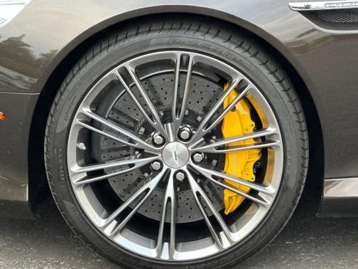 2014 Aston Martin DB9 Volante