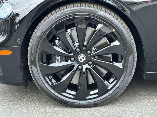 2026 Bentley Flying Spur 