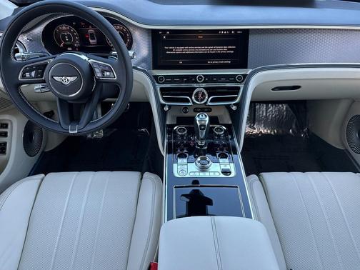 2026 Bentley Flying Spur 