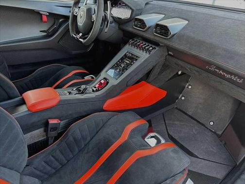 2021 Lamborghini Huracan STO Coupe