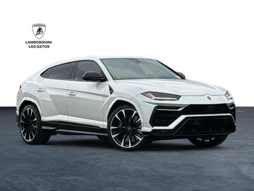 2022 Lamborghini Urus Graphite Capsule