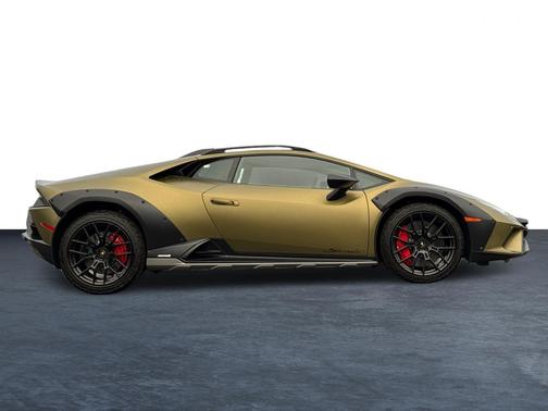 2024 Lamborghini Huracan Sterrato Selezione CPO