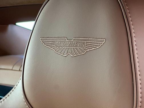 2025 Aston Martin Vanquish V12