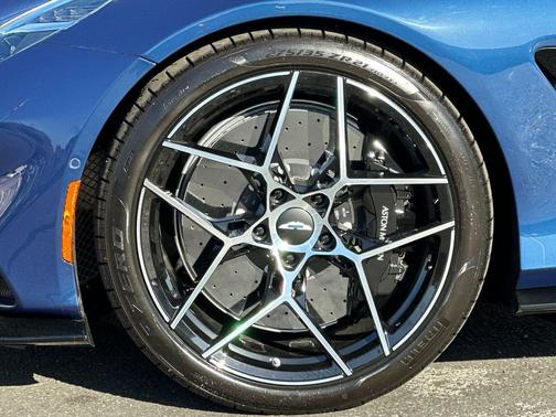 2025 Aston Martin Vanquish V12