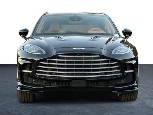 2026 Aston Martin DBX 707