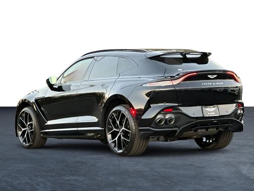 2026 Aston Martin DBX 707