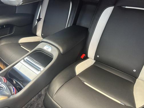 Black 2019 Rolls-Royce Dawn Provenance CPO