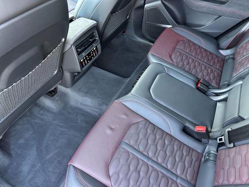 2026 Audi RS Q8 4.0T