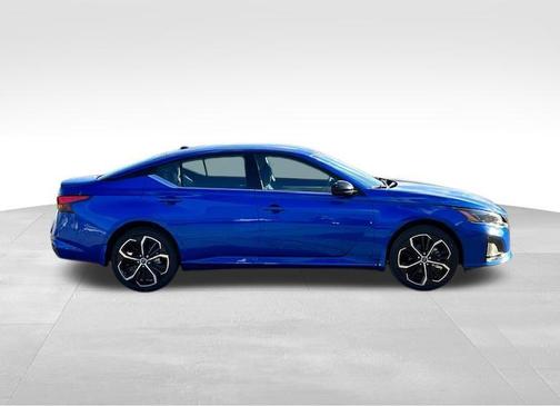 2025 Nissan Altima SR AWD