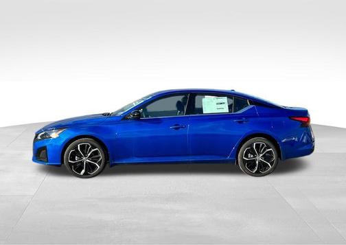 2025 Nissan Altima SR AWD