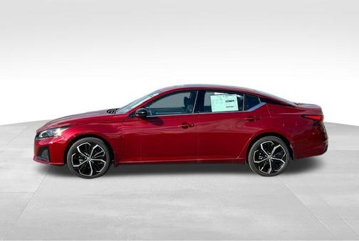 2025 Nissan Altima SR AWD