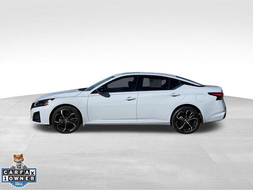 2023 Nissan Altima SR Intelligent AWD