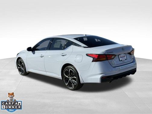 2023 Nissan Altima SR Intelligent AWD