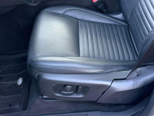 Fuji White 2020 Land Rover Discovery Sport S