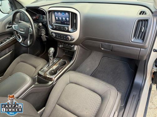 Desert Sand Metallic 2022 GMC Canyon Elevation