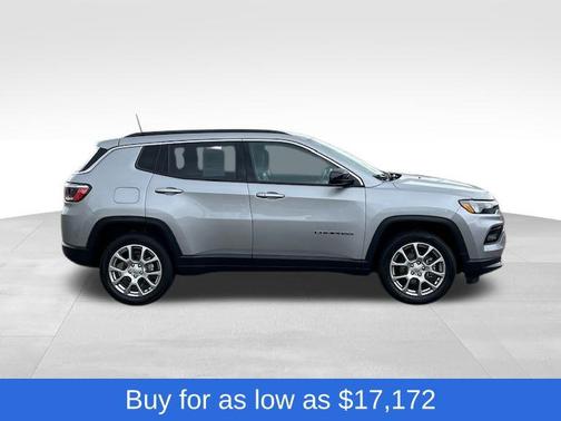 2022 Jeep Compass Latitude Lux