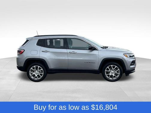 2022 Jeep Compass Latitude Lux