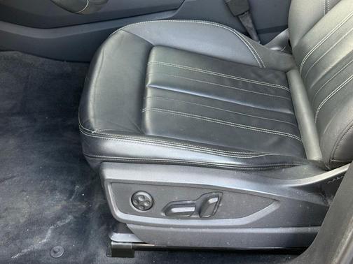 2023 Audi Q5 45 S line Premium