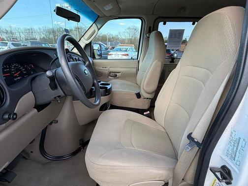 Oxford White Clearcoat 2008 Ford E350 Super Duty XL Wagon