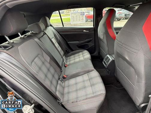 Deep Black Pearl 2024 Volkswagen Golf GTI 2.0T S DSG