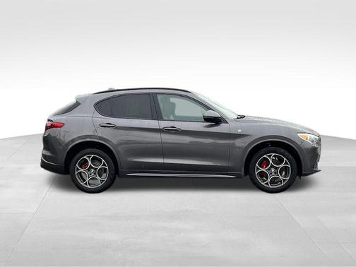 2023 Alfa Romeo Stelvio Ti