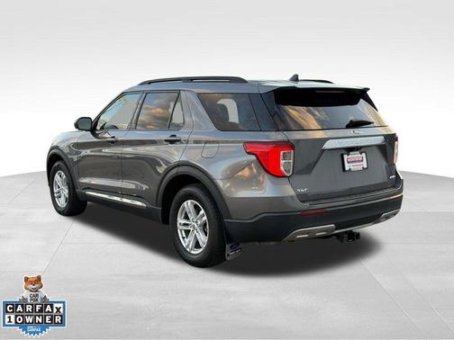 Carbonized Gray Metallic 2022 Ford Explorer XLT
