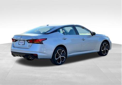 2025 Nissan Altima SR AWD