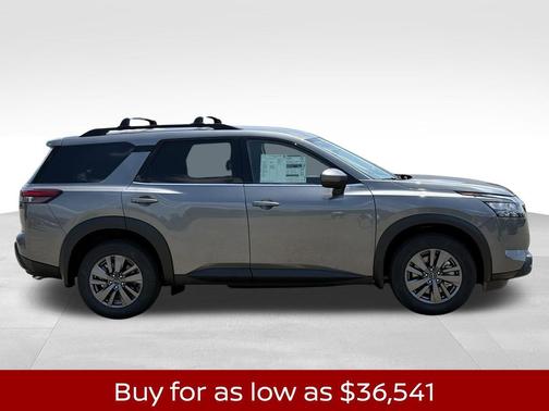 2025 Nissan Pathfinder SV 4WD