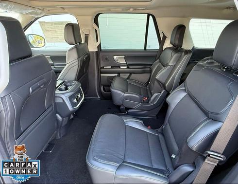 Space Silver Metallic 2025 Ford Expedition Platinum