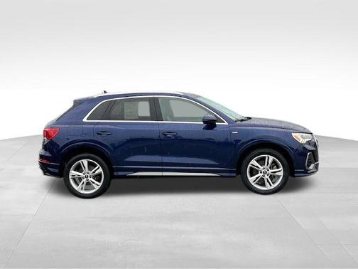 2022 Audi Q3 45 S line Premium Plus