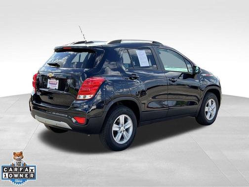 Midnight Blue Metallic 2022 Chevrolet Trax LT