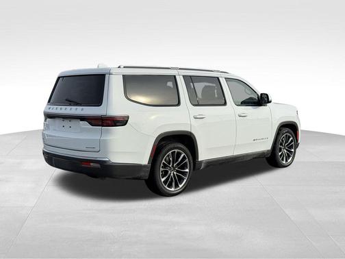 Bright White Clearcoat 2022 Jeep Wagoneer Series III 4x4