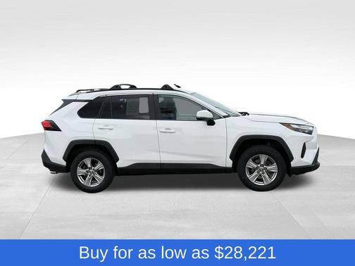 2022 Toyota RAV4 XLE