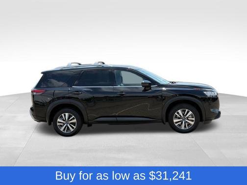 2024 Nissan Pathfinder SL 4WD