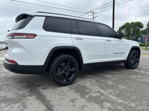 2023 Jeep Grand Cherokee L Laredo