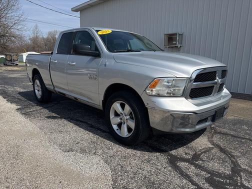 Bright Silver Clearcoat Metallic 2013 RAM 1500 SLT