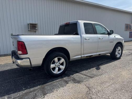 Bright Silver Clearcoat Metallic 2013 RAM 1500 SLT