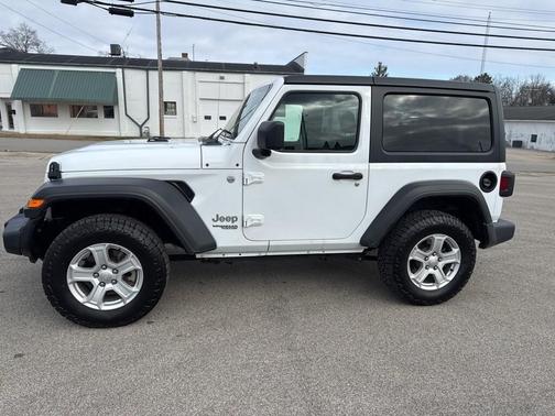 2021 Jeep Wrangler Sport
