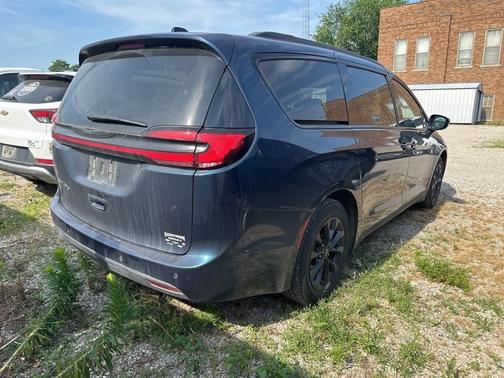 2021 Chrysler Pacifica Touring