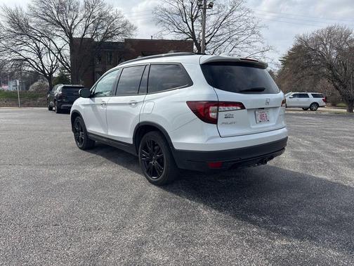 2022 Honda Pilot Black Edition