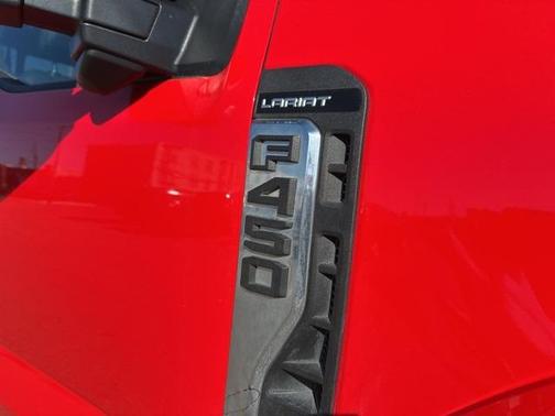 2023 Ford F-450 Lariat