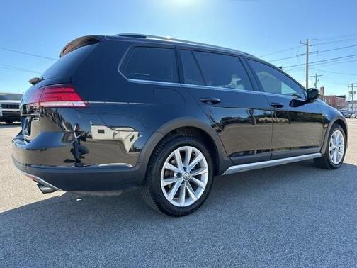 2019 Volkswagen Golf Alltrack TSI S